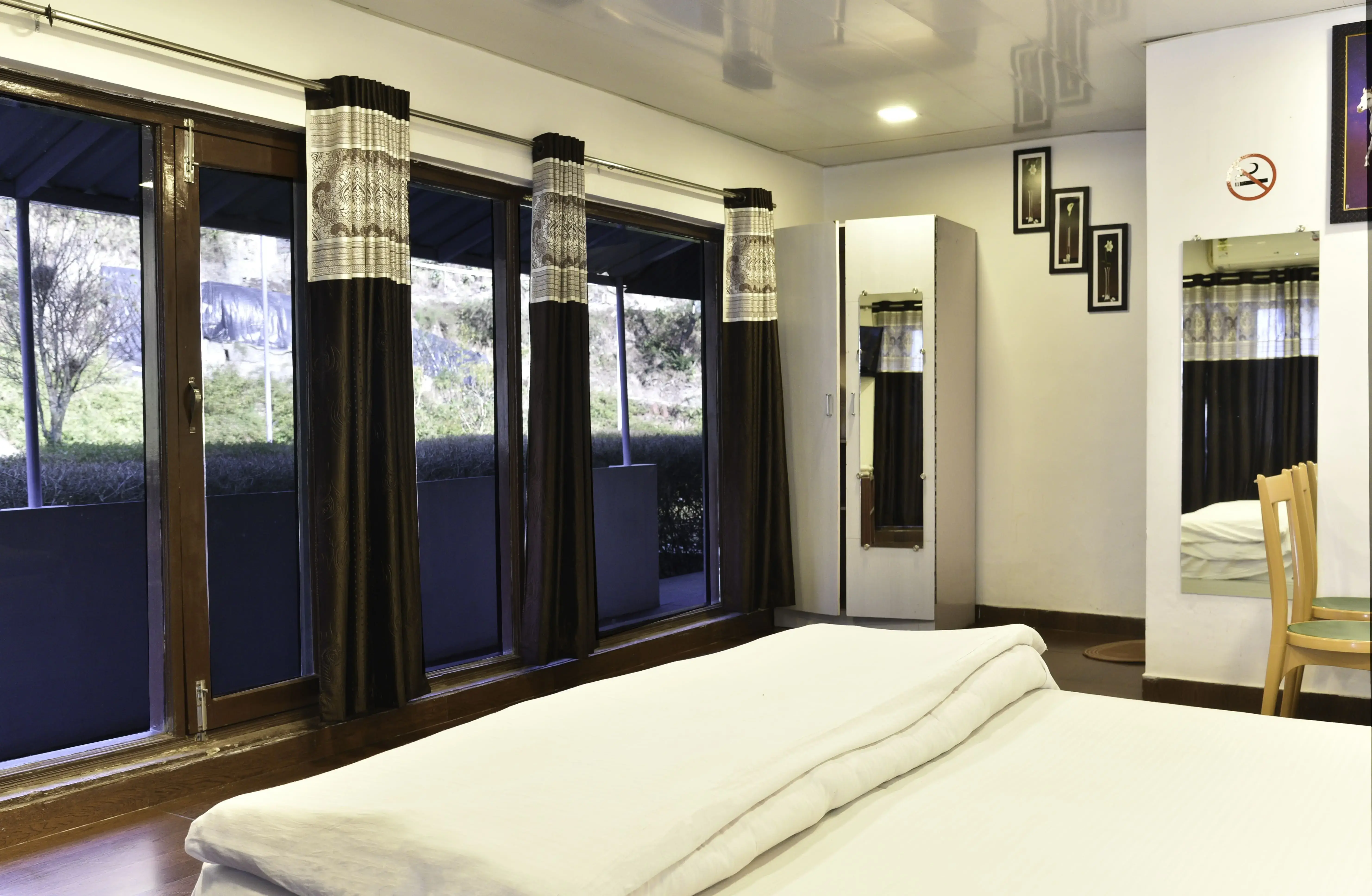 Best Resort in Lansdowne