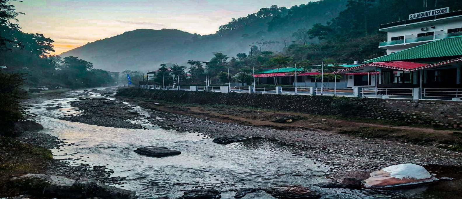 Best Resort In Lansdowne